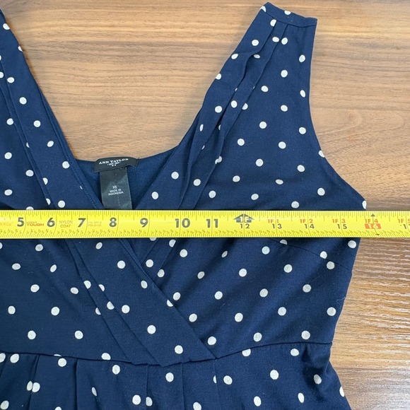 Ann Taylor‎ Navy Polka Dot Sleeveless Wrap V Neck Knee Length Dress XS - Picture 5 of 8